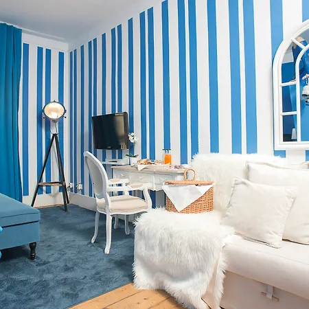 Passport Hotel 2*