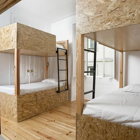 Passport Hotel 2*
