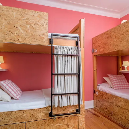 Hotel Passport Lisbona